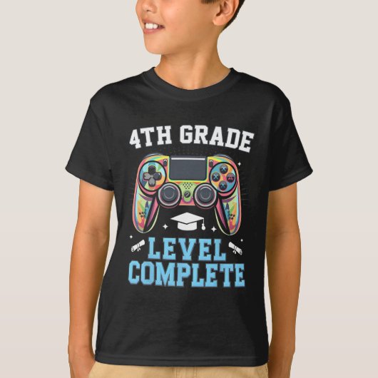 4th Grade Level Complete Last Day Of School Gamer Tシャツ (正面)