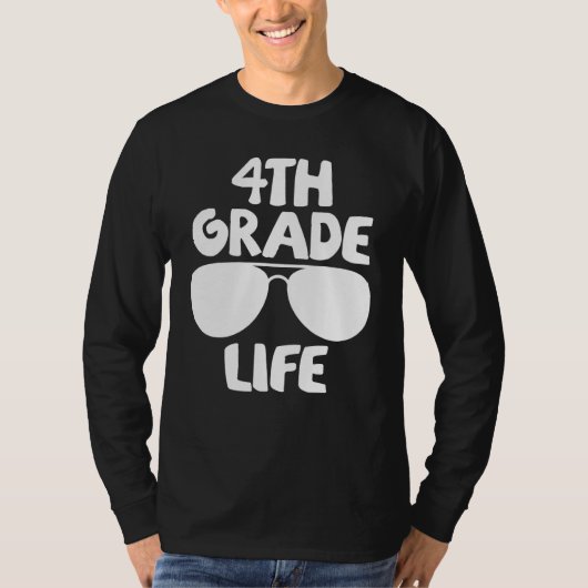 4th Grade Life First Day of School Back to School Tシャツ (正面)