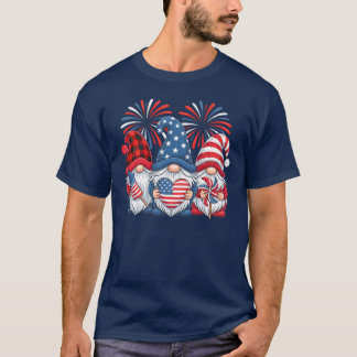 4th of July Gnomes American Patriotic Fireworks  Tシャツ