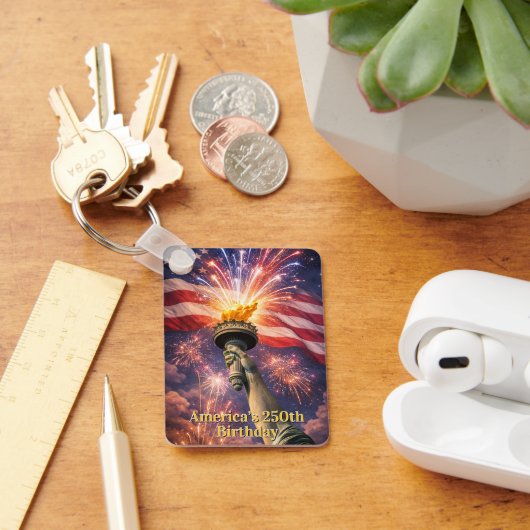 4th of July Liberty Torch Fireworks USA 250th キーホルダー (デスク)