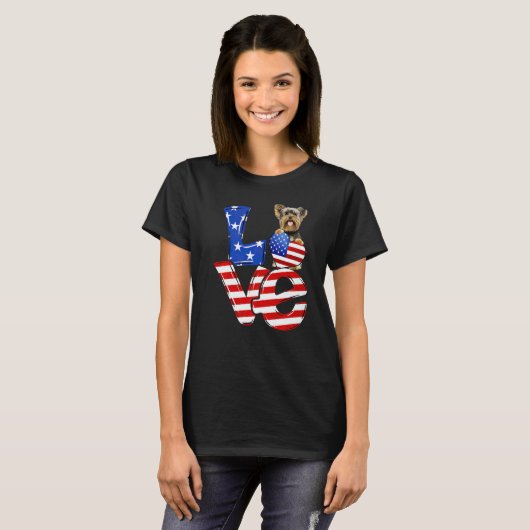 4th Of July Patriotic Love Yorkshire Terrier Ameri Tシャツ (正面フル)