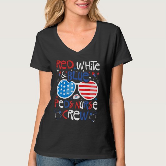 4th of July Red White & Blue PEDS Nurse Crew Patri Tシャツ (正面)