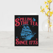 4th Of July Spilling The Tea Since 1773 Funny Retr カード (黄色い花)