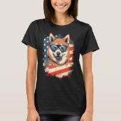 4th Of July US Flag Akita Dog 2 Tシャツ (正面)