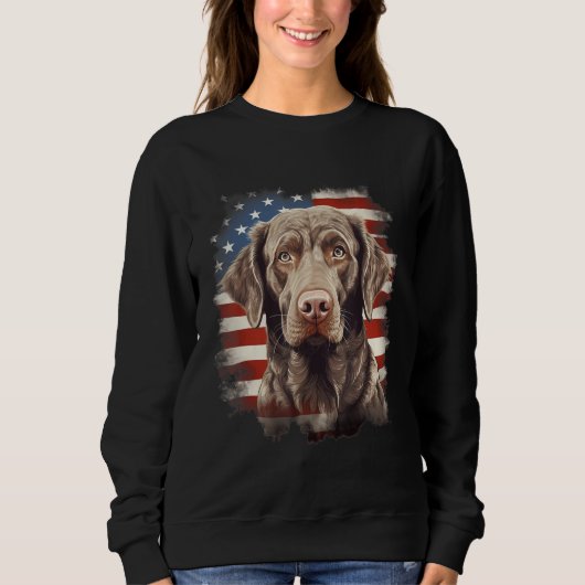 4th Of July US Flag Chesapeake Bay Retriever Dog 1 スウェットシャツ (正面)