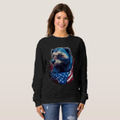 4th Of July US Flag Honey Badger スウェットシャツ (正面フル)