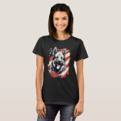 4th Of July US Flag Norwegian Elkhound Dog Tシャツ (正面フル)