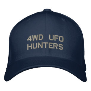 4WD UFO HUNTERSフレックスフィット 刺繍入りキャップ