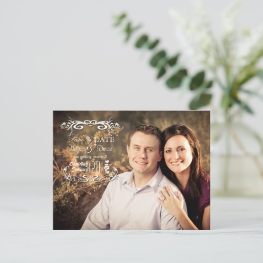 4x5タイポグラフィ写真の発表日を保存 ポストカード (スタンド正面)