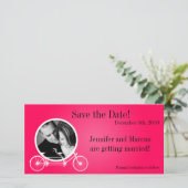 4x8婚約告知ホットピンクダブルバイク セーブザデート (スタンド正面)