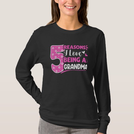 5おばあちゃんになるのが大好き Tシャツ (正面)