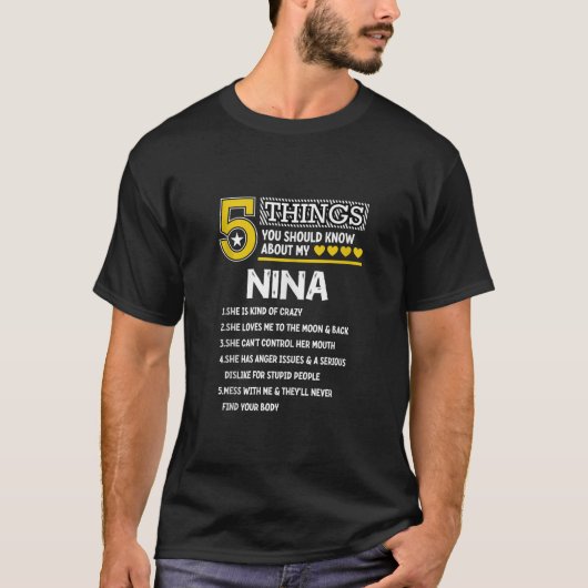 5つおもしろいのNinaファミリーマクールッチングパーティータン Tシャツ (正面)