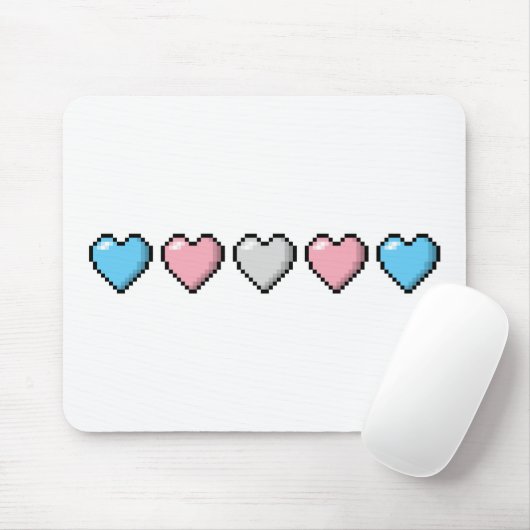 5つのトランスジェンダープライドフラグのピクセルハートの行 マウスパッド (マウス)