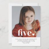 5つのハートフォトファースト誕生日招待状 招待状 (正面)