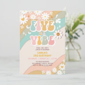 5はヴィベデイジーヒッピーGroovyレトロ誕生日 招待状 (スタンド正面)
