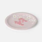 5はヴィベレトロデイジーピンク5th誕生日 ペーパープレート (アングル)