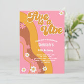5はヴィーブ、グルービーのレトロなヴィンテージ誕生日 招待状 (スタンド正面)