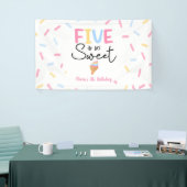 5は甘いアイスクリーム5th誕生日パーティー 横断幕 (トレードショー)