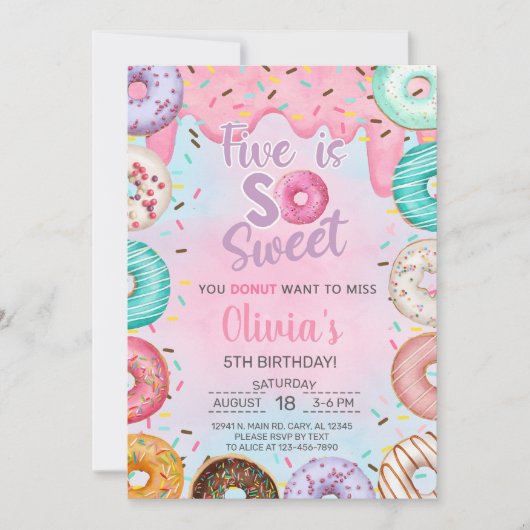 5は甘い女の子5歳の誕生日の招待ドーナツ。 招待状 (正面)