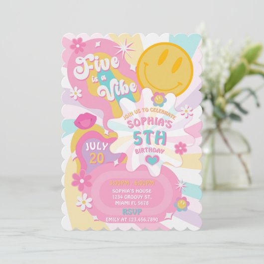 5はVibe Groovy 5番目の誕生日招待状 招待状 (スタンド正面)