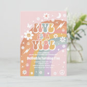 5はVibe Groovy Hippie Rainbow 5誕生日 招待状 (スタンド正面)