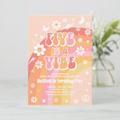 5はVibe Groovy Hippie Rainbow 5誕生日 招待状 (スタンド正面)