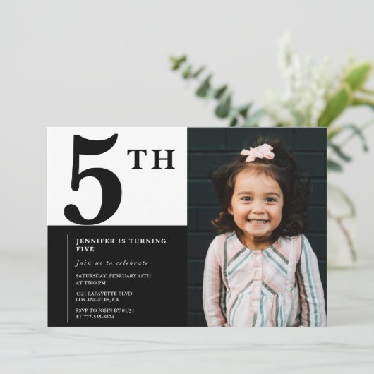 5エレガント歳の誕生日の招待ガールシック写真 招待状 (スタンド正面)