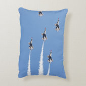 5カード形成を飛ばしているF-16雷鳥 アクセントクッション (裏面(縦))