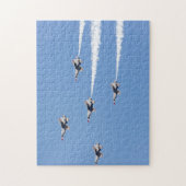 5カード形成を飛ばしているF-16雷鳥 ジグソーパズル (縦)