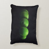 5個の緑のりんご アクセントクッション (裏面(縦))