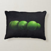 5個の緑のりんご アクセントクッション (裏面)