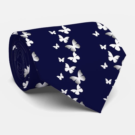 5匹の白い蝶 ネクタイ (ロール)