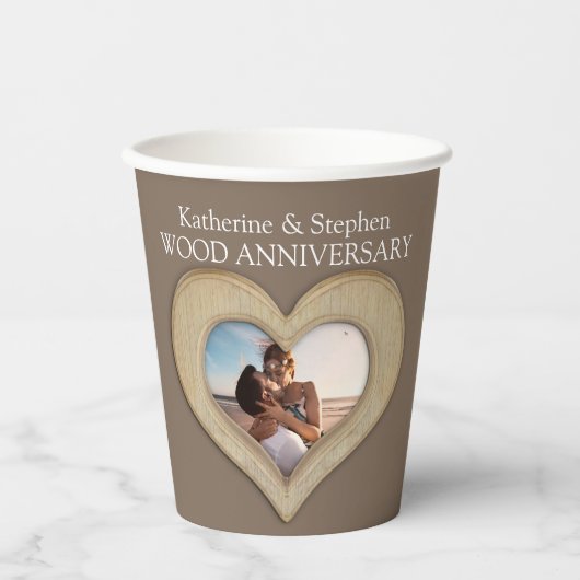 5周年記念の木結婚材のハート写真ブラウン 紙コップ (正面)