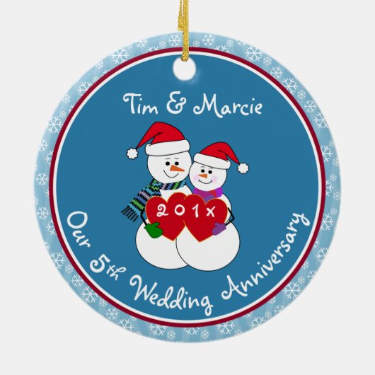 5周年記念ギフトおもしろいスノーカップルクリスマス セラミックオーナメント (裏面)