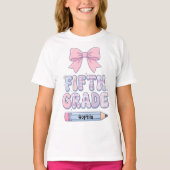 5年生のキュートなリボンの女の子のカスタムネーム Tシャツ (正面)
