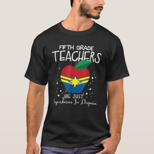 5年生の先生は変装のスーパーヒーローにすぎない Tシャツ (正面)