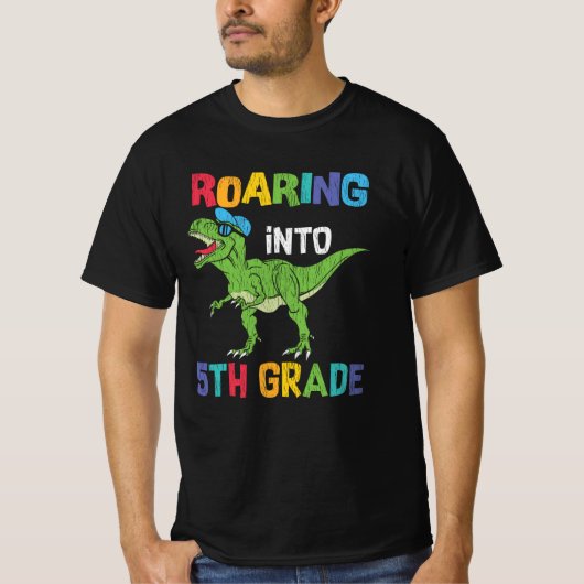 5年生の恐竜 初めての学校 ギフト Tシャツ (正面)