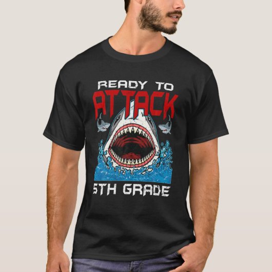5年生の新学期・シャークを攻撃する準備ができている Tシャツ (正面)
