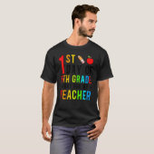5年生の最初の祈日に戻る先生 Tシャツ (正面フル)