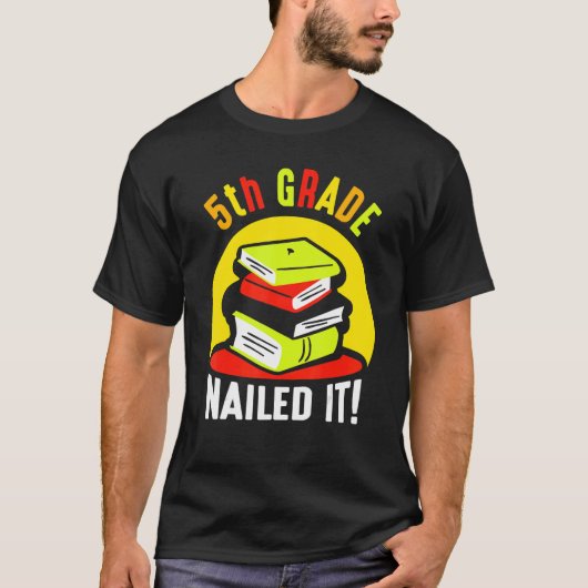 5年生It学校小学生クラスを釘付け Tシャツ (正面)