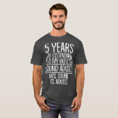 5年目結婚の5周年の贈り物聞妻 Tシャツ (正面フル)