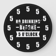 5時の鐘が鳴るまでお酒は飲まない - 面白い時計