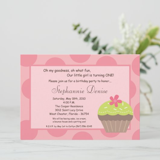 5時間365日水玉模様カップケーキ誕生日パーティーの招待状 招待状 (スタンド正面)