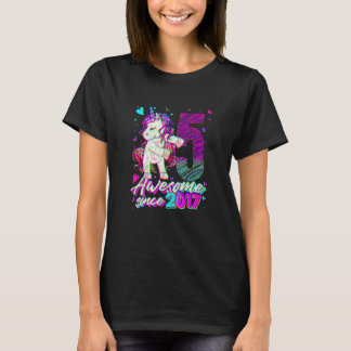 5歳のユニコーンのフロッシング 5歳の誕生日 女の子 ユニコーン Tシャツ