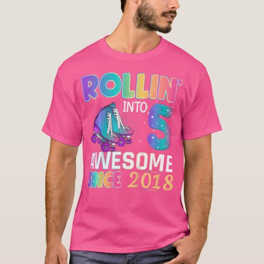 5歳の女の子 ローラースケート 5歳の誕生日 Tシャツ (正面)