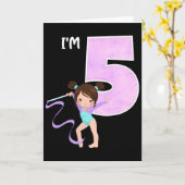 5歳の女子体操選手の5歳の誕生日パーティー 体操 カード (黄色い花)