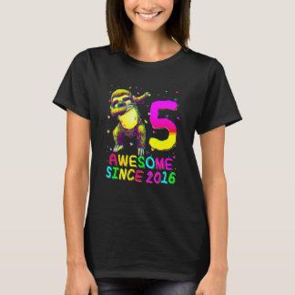 5歳の誕生日をお祝いするダビングスロース Tシャツ