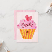 5歳の誕生日カード – カップケーキの水色 カード (正面/裏面インサイチュ)