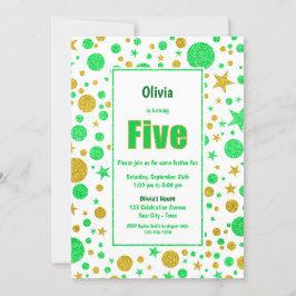 5歳の誕生日グリーンとゴールドのグリッター パーティー 招待状