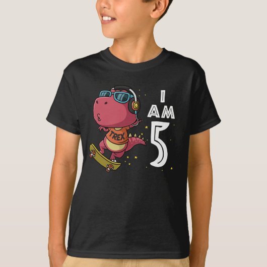 5歳の誕生日スケートボードトレックス恐竜 Tシャツ (正面)